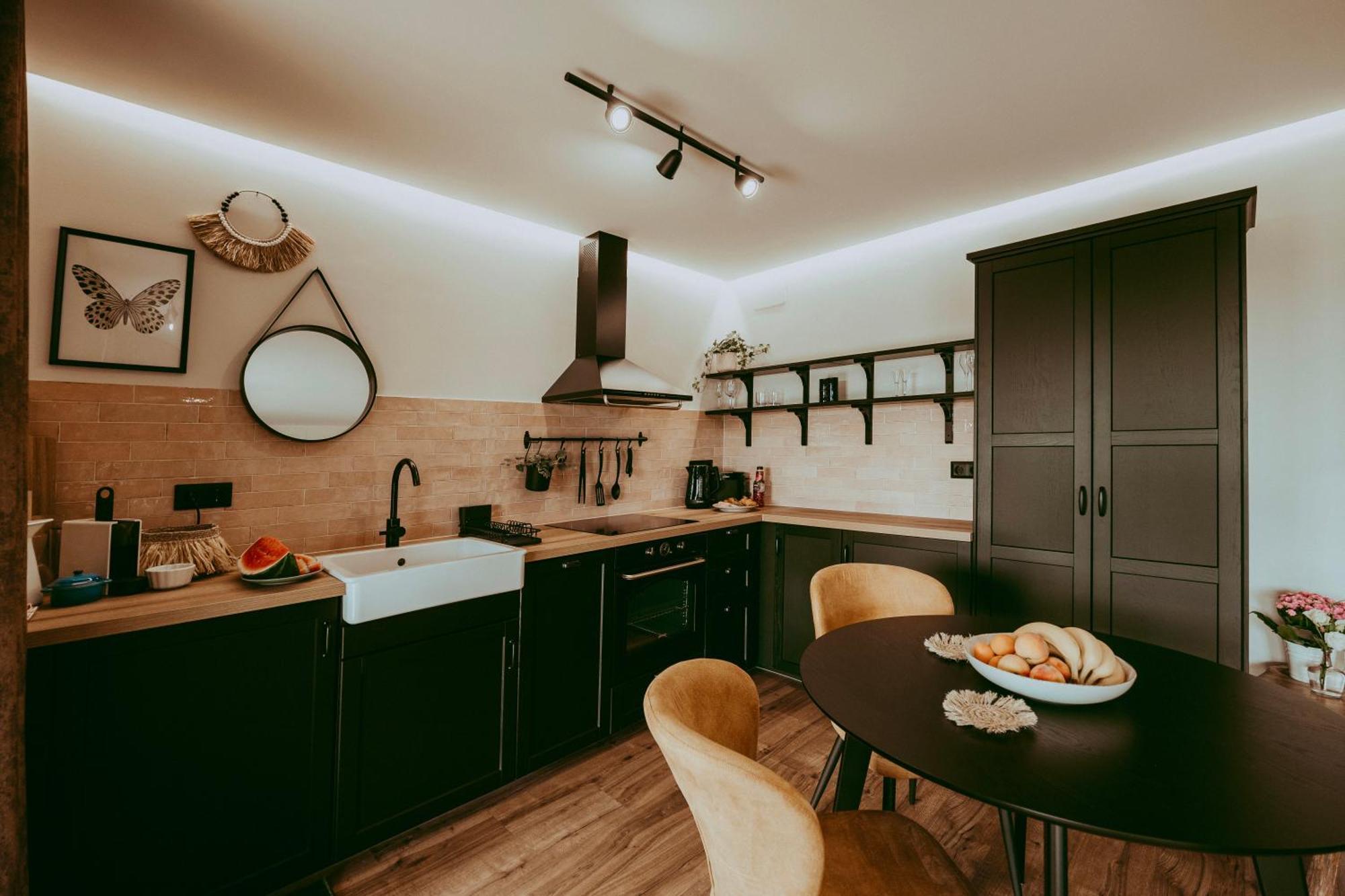Ugo Apartman Halászi Exterior foto